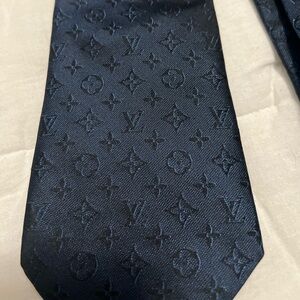 Louis Vuitton men’s tie